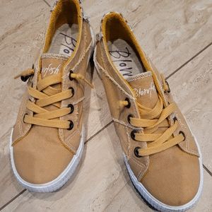 Ladies Mustard Blowfish sneakers size 7